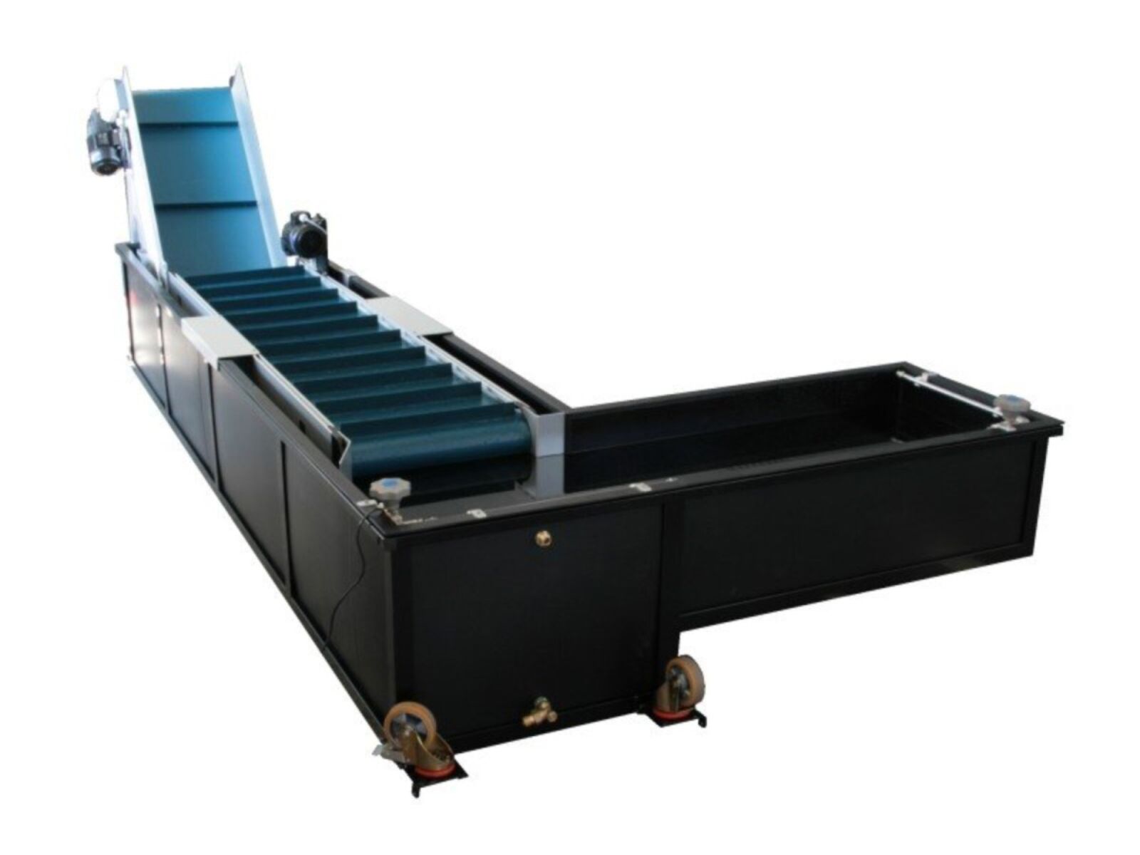 Conveyor belt combination with water basin for preconditioning and transport of brush heads